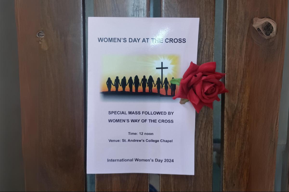 Women's Day at the Cross